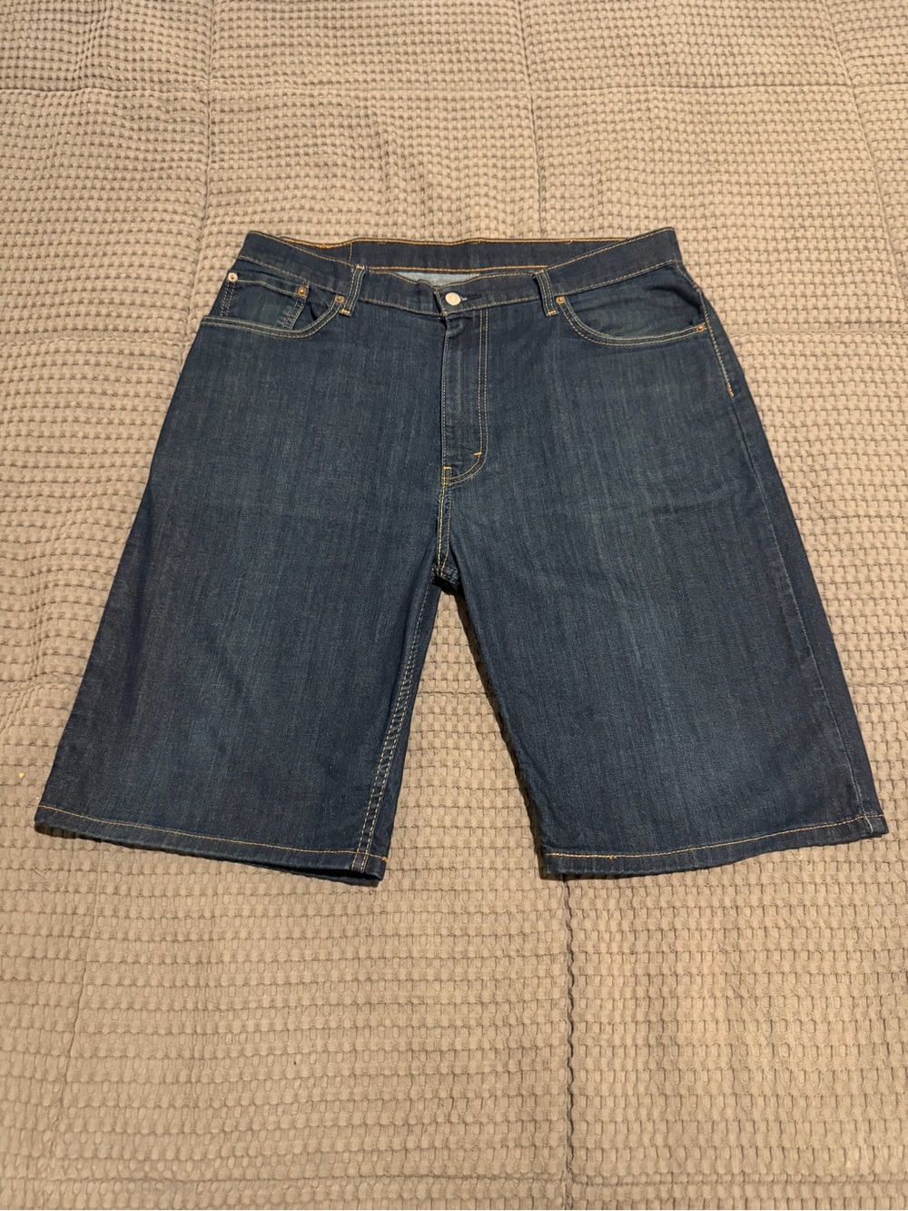 Levi's 569 Men's Blue Dark Wash Denim Shorts Zip Fly Flat Front 5-Pocket 12"